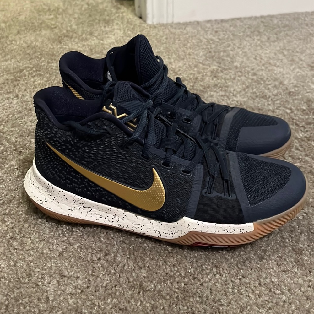Kyrie 3